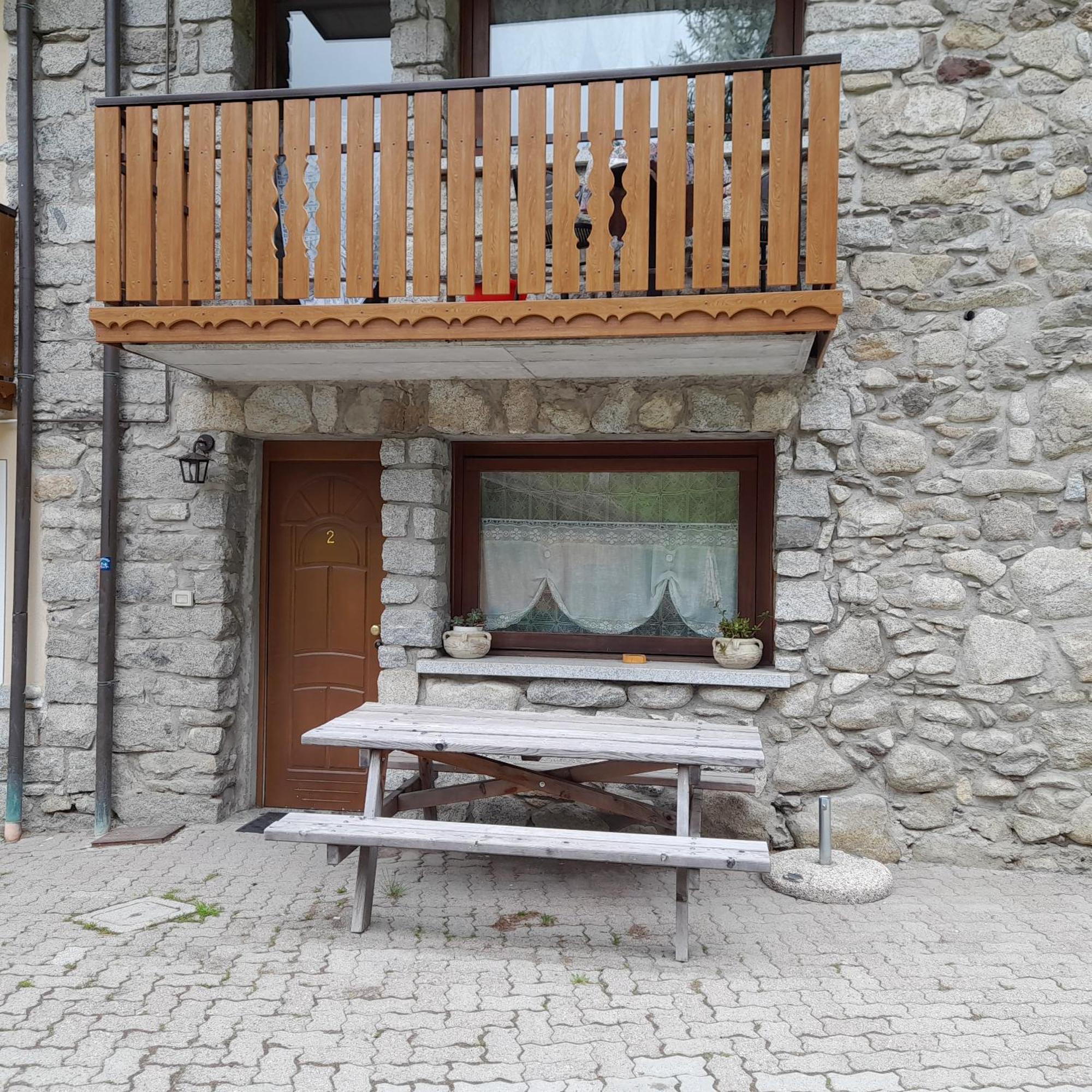 Soggiorno Vacanze Stella Alpina Temù Exterior foto